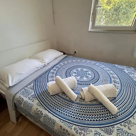 Trosoban Ugodan Apartman Za Savrsen Odmor U Blizini Plaze Daire Rijeka